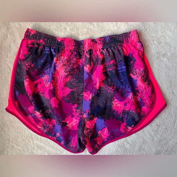 Nike Tempo Shorts Women Size XL - Picture 2 of 10